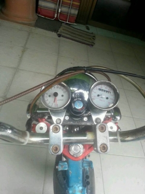 ขายรถโบราณคลาสสิค 1 คัน ขายรถโบราณคลาสสิค 1 คัน