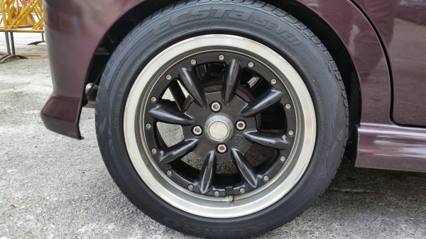 ล้อ15x7 ออฟ35 4รู100 สภาพสวย ยาง195/50/15 ปี12