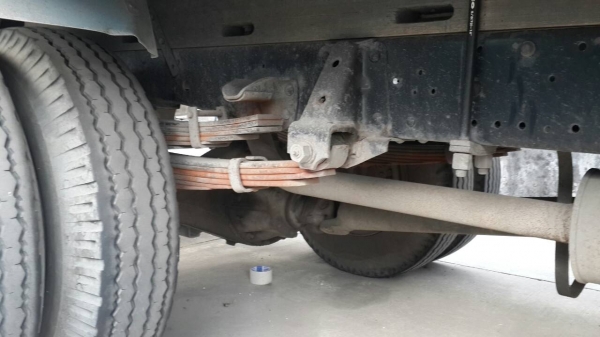 ขาย6ล้ออีซูซุ NPR เครื่อง4BD1ยาว4เมตรกว่าสภาพดียางดีชัชซีสวยมากพร้อมใช้หัวมีผุบ้างเล็กน้อยราคา265000บาท