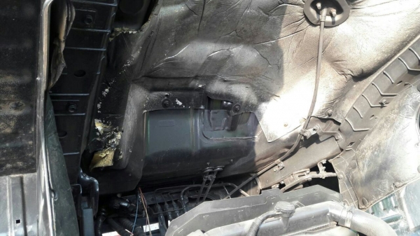 รถฮีโน่ 6 ล้อ ( บรรทุกน้ำมัน ) FB4J / 145 แรงม้า. ปี 41   สนใจติดต่อ  081 - 6079515