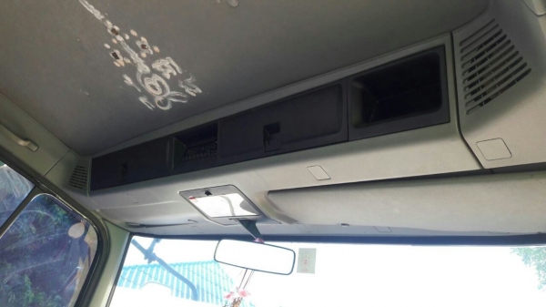 รถฮีโน่ 6 ล้อ ( บรรทุกน้ำมัน ) FB4J / 145 แรงม้า. ปี 41   สนใจติดต่อ  081 - 6079515