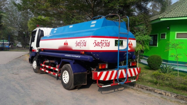 รถฮีโน่ 6 ล้อ ( บรรทุกน้ำมัน ) FB4J / 145 แรงม้า. ปี 41   สนใจติดต่อ  081 - 6079515