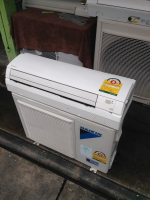 **** ขายแอร์ DAIKIN 12500 BTU สภาพสวย (2) ****