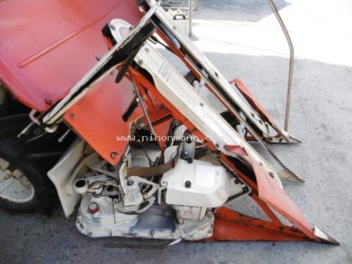 รถเกี่ยวข้าวเดินตาม  KUBOTA   HE50A รหัสสินค้า : 80803423 ติดต่อ Tel.086-8150487 www.nihonmono.com