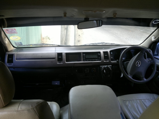 รถตู้นั่งจอยลอง