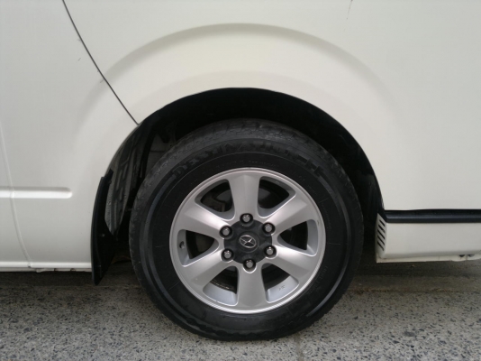 รถตู้นั่งจอยลอง