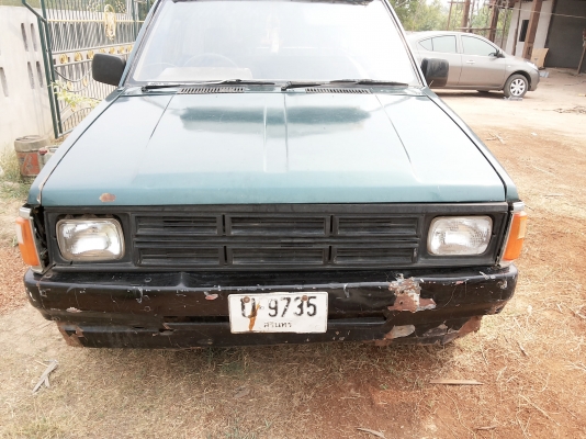 รถนิสสัน ปี 31 เครื่องดี ยางดี สีสวย พร้อมชุดโอน รถนิสสัน ปี 31 เครื่องดี ยางดี สีสวย พร้อมชุดโอน