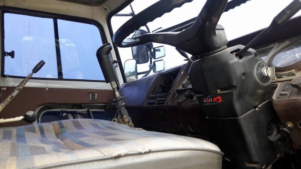 ขายสิบล้อดั้ม Heno 227 เครื่อง 240 เกียร์ฟุนเลอร์ เอกสานพร้อมโอน แอร์เย็น มีระบบรากลูก รถซื่อเจ้า ของเอง โทร 0805771468