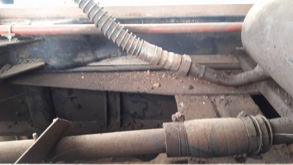 ขายสิบล้อดั้ม Heno 227 เครื่อง 240 เกียร์ฟุนเลอร์ เอกสานพร้อมโอน แอร์เย็น มีระบบรากลูก รถซื่อเจ้า ของเอง โทร 0805771468