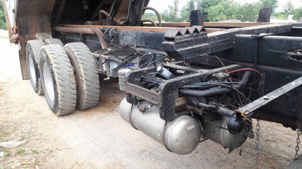 ขายสิบล้อดั้ม Heno 227 เครื่อง 240 เกียร์ฟุนเลอร์ เอกสานพร้อมโอน แอร์เย็น มีระบบรากลูก รถซื่อเจ้า ของเอง โทร 0805771468