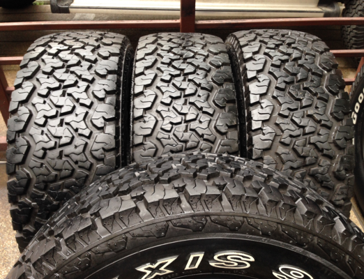 ยาง All Maxxis AT980 ตัวใหม่ 265 65 17 ปลายปี14 ดอกเต็ม ใช้กันยาว ราคาไม่แพง