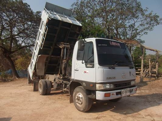 ฝากขายรถ 6 ล้อดั้ม FC4J  140 แรง  ขอขอบคุณครับ