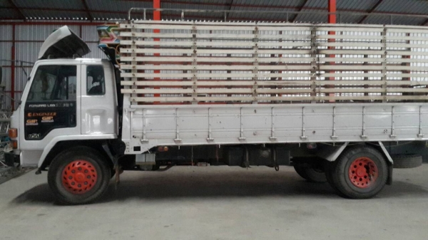 รอ๊คกี่ 195  แรง ยาว  6.50 เมตร  รถสภาพพร้อมใช้งาน  ราคาเบาๆ  485,000  บาท