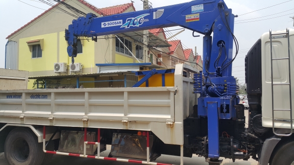 ขายรถ 6ล้อใหญ่212แรง ติดเครน7ตัน5ปลอก