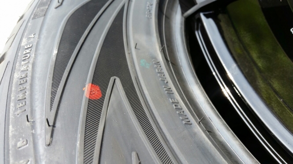 ยางใหม่ 265 60 18 Fallkenปี15