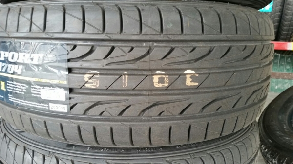 ยางใหม่ 215 45 17 Dunlop Lm704 ปี16 ยางใหม่ 215 45 17 Dunlop Lm704 ปี16