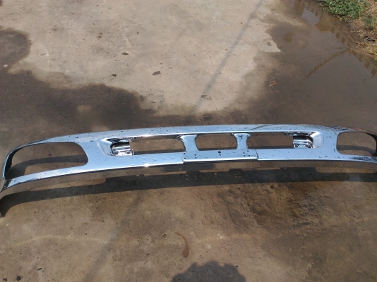 ขายกันชนเมก้าหัวแคบตรงรุ่นบ้านเราเก่านอก