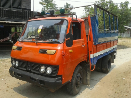 ขายรถ6ล้อ หัวแปช่วงสั้น เครื่อง74 แรง เกียร์สาย กระบะเหล็ก ตงเหล็กทั้งหมดทะเบียนพร้อมโอน