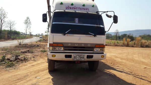 ขาย หัวลากไอ้หลง MMTFN627RNC ปี 45 พร้อมหาง 3 เพลา ยาว 12 เมตร เครื่องยนต์ 260 แรงม้า เกียรใหญ่ ช่วงล่างแน่น ทะเบียนพร้อมโอน