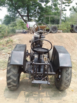 รถไถนั่งขับพร้อมใช้งานเครื่อง Ta 14 แรง ขับมันๆ รถไถนั่งขับพร้อมใช้งานเครื่อง Ta 14 แรง ขับมันๆ