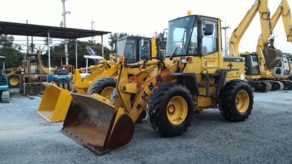 KOMATSU WA100-3 ญี่ปุ่นแท้ โทร.090-986-2521 อ๊อบ