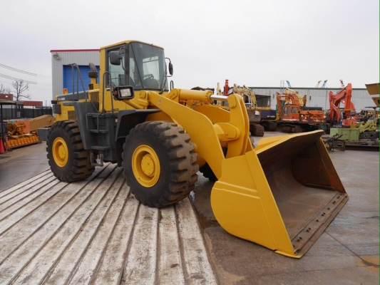 KOMATSU WA400-3E ญี่ปุ่นแท้ สวยพร้อมใช้ โทร.090-986-2521 อ๊อบ