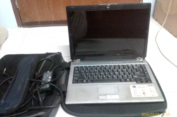 โน๊ตบุ๊ค Vzio M549SS