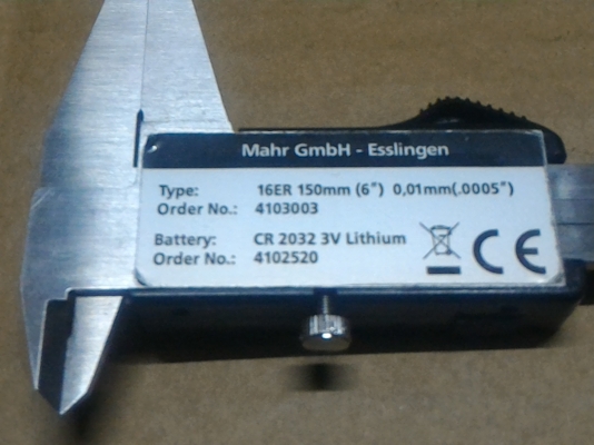 เวอร์เนียดิจิตอล ยี่ห้อ Mahr ของเยรมัน เหมือนใหม่ใช้งานมาน้อย ระยะการทำงาน 150 มม. แสดงผลเป็นตัวเลย LCD สีดำ ทศนิยม 2 ตำแหน่ง
