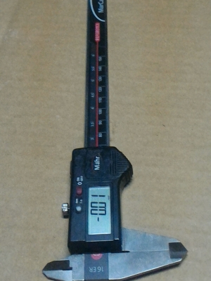 เวอร์เนียดิจิตอล ยี่ห้อ Mahr ของเยรมัน เหมือนใหม่ใช้งานมาน้อย ระยะการทำงาน 150 มม. แสดงผลเป็นตัวเลย LCD สีดำ ทศนิยม 2 ตำแหน่ง