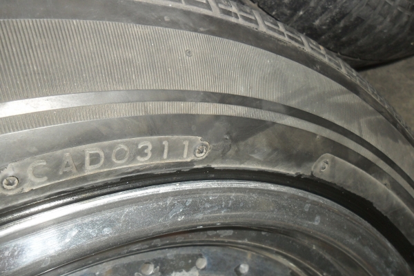 ล้อแม็ก17นิ้ว5รู120 บีเอ็ม พร้อมยาง สวยๆ 4 ล้อ ราคา 8900 บาท