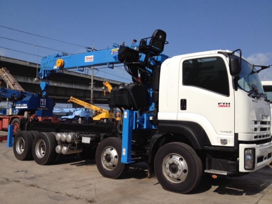 รถบรรทุกพร้อมเครน มือหนึ่ง