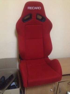 RECARO SR7 เเท้เเดงสดๆสภาพสวยเหมือนใหม่ไม่ขาดไม่ยุบพร้องรางเเท้เก่าญีปุ่น