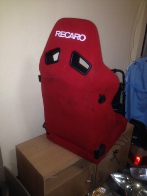 RECARO SR7 เเท้เเดงสดๆสภาพสวยเหมือนใหม่ไม่ขาดไม่ยุบพร้องรางเเท้เก่าญีปุ่น