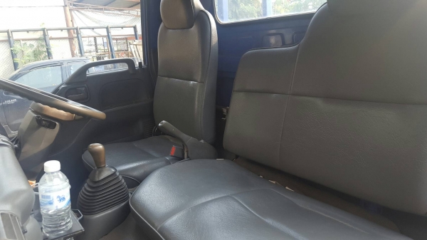 6ล้ออีซุNKR เครือง130 เทอร์โบ พวงมาลัยเพาเวอ พร้อมคอกเหล็ก ทะเบียนเอกสารครบ ราคาต่อลอง