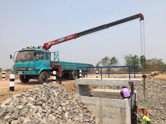 ขายรถสิบล้อมิตซู 1 เพลา ติดเครนunic 5 ตัน - Truck2Hand.com