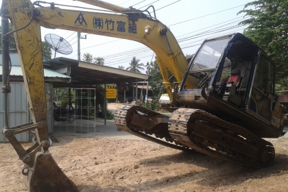 ขายkobelco sk100 mark 3 เก่านอกพึ่งมาอยู่เมืองไทยได้ 2 ปีจ้า ปั้มดี เอวแน่นหนึบไม่มีโยกไม่มีคอน เครื่องดี พร้อมลุยทุกพื้นที่