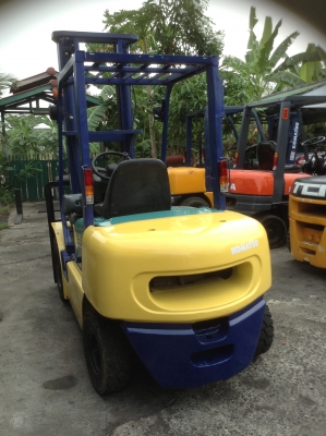 +++ ขายโฟล์คลิฟท์ KOMATSU FD25-12 ขนาด 2.5 ตัน เครื่องยนต์ดีเซล เสา 4 เมตร เกียร์ธรรมดา งา 1,070 มม. ยางตัน +++ ขายโฟล์คลิฟท์ KOMATSU FD25-12 ขนาด 2.5 ตัน เครื่องยนต์ดีเซล เสา 4 เมตร เกียร์ธรรมดา งา 1,070 มม. ยางตัน