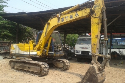 ขอบคุณเสี่ยใหญ่จากนครปฐมครับมาไม่ต่อซักคำขายkobelco sk100 mark 3 เก่านอกมาอยู่เมืองไทยได้ 2 ปี ปั้มดีไม่โหลด  เอวแน่นหนึบไม่มีโยกไม่มีคอน เครื่องดี พร้อมลุยทุกพื้นที่