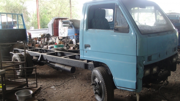 คัสฃี NKR พร้อมช่วงล่าง สภาพสวยไม่ผุ ไม่ดาม(ไม่รวมหัว)