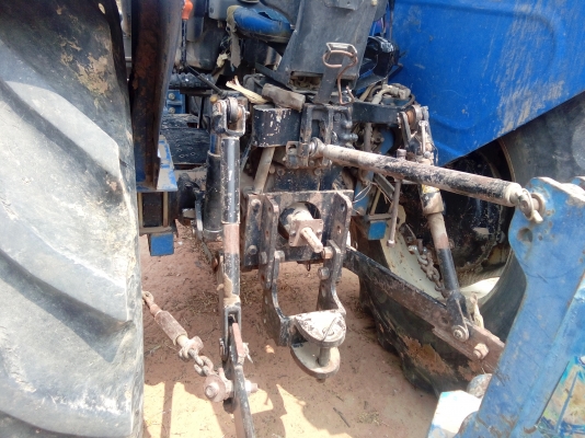 ขายรถไถ  newholland TT75 ราคาต่อรองได้คับ