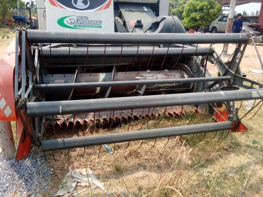 ขายรถเกี่ยวข้าว คูโบต้า DC 70G