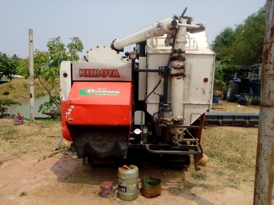 ขายรถเกี่ยวข้าว คูโบต้า DC 70G