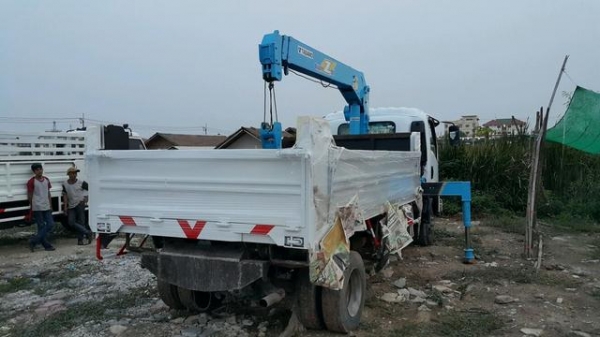 FRR 210ดั้ม6ตันเครนท้องวีZ300 มีทะเบียนพร้อมวิ่งงาน