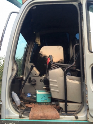 ขายแบคโฮ KOBELCO SK200 YN10 สภาพสวย เล่มทะเบียน สนใจโทร 081-970-1072