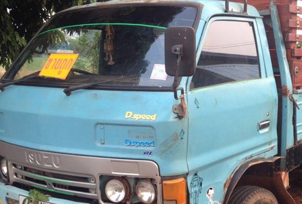 6ล้อบรรทุก ISUZU KS-110 ฝาดำ เกียร์สั้นสาย Fหน้า-หลัง คัสซีดี พ.ธรรมดา กระบะพื้นไม้คอกไม้เกษตร ยาว4.30ม. ยาง8.25/16 พร้อมใช้งาน เล่มฯ ครบ ภาษี1ปี **ขาย ISUZU KS-110 แรง 6ล้อบรรทุก ช่วงล่างใหญ่ พร้อมลุยงาน ISUZU KS 4BE1-110HP ฝาดำ เกี