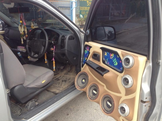 D-Max 2500 SX สวยๆครับ