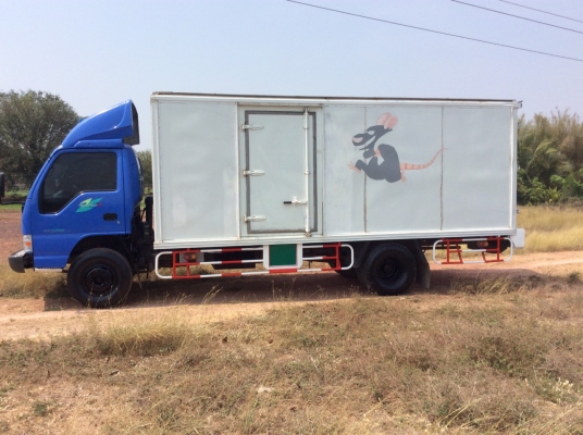 ISUZU NQR 150แรง รถห้างแท้ ยาว 5.5 ม. เครื่องดี ยางดี ครัทซีสวย รถเดิมๆ พร้อมใช้งาน ขาย 600,000 บาท ศุภากร 081-1903107, 081-4252943