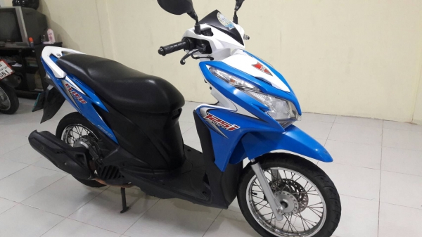 ขายClick125i หัวฉีด ปี55 รถเดิมสภาพดี(ฟรีหมวกกันน็อคใหม่1ใบ)