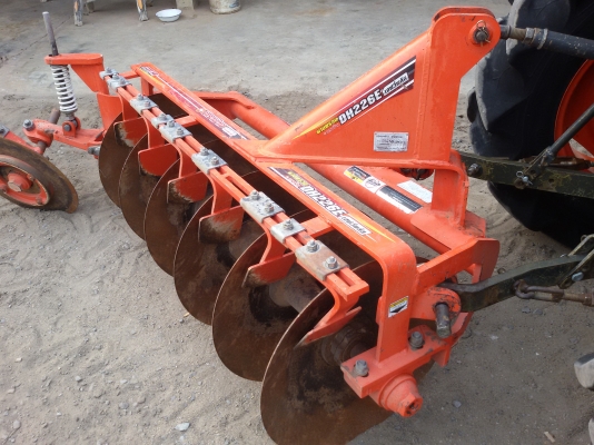 ปัญญาแทรคเตอร์..จัดมาให้ครับ ด่วน!!!คูโบต้า L3608 พร้อมใบมีดคานบน พร้อมผาน6 ตราช้าง22&times;6รถไร่สีเดิมๆ จัดส่ง อ.ลานสัก จ.อุทัยธานี