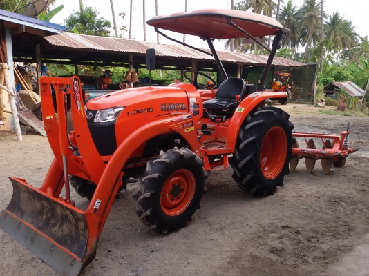 ปัญญาแทรคเตอร์..จัดมาให้ครับ ด่วน!!!คูโบต้า L3608 พร้อมใบมีดคานบน พร้อมผาน6 ตราช้าง22&times;6รถไร่สีเดิมๆ จัดส่ง อ.ลานสัก จ.อุทัยธานี